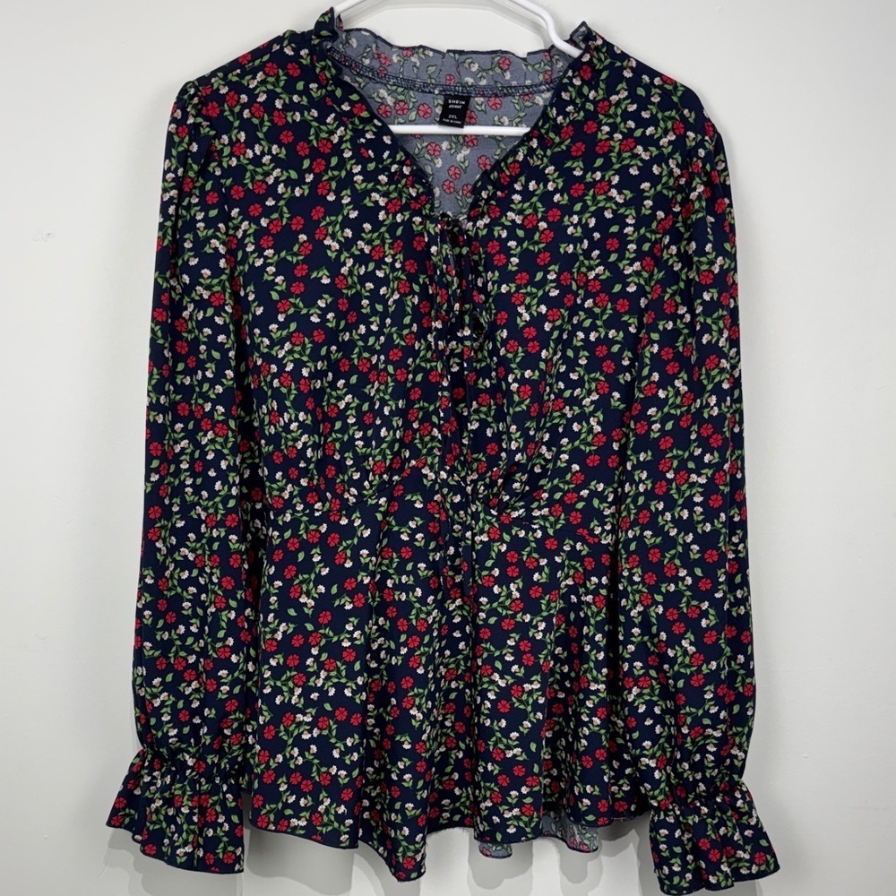 SHEIN Curve Navy Floral Long Sleeve Blouse. Size 2XL